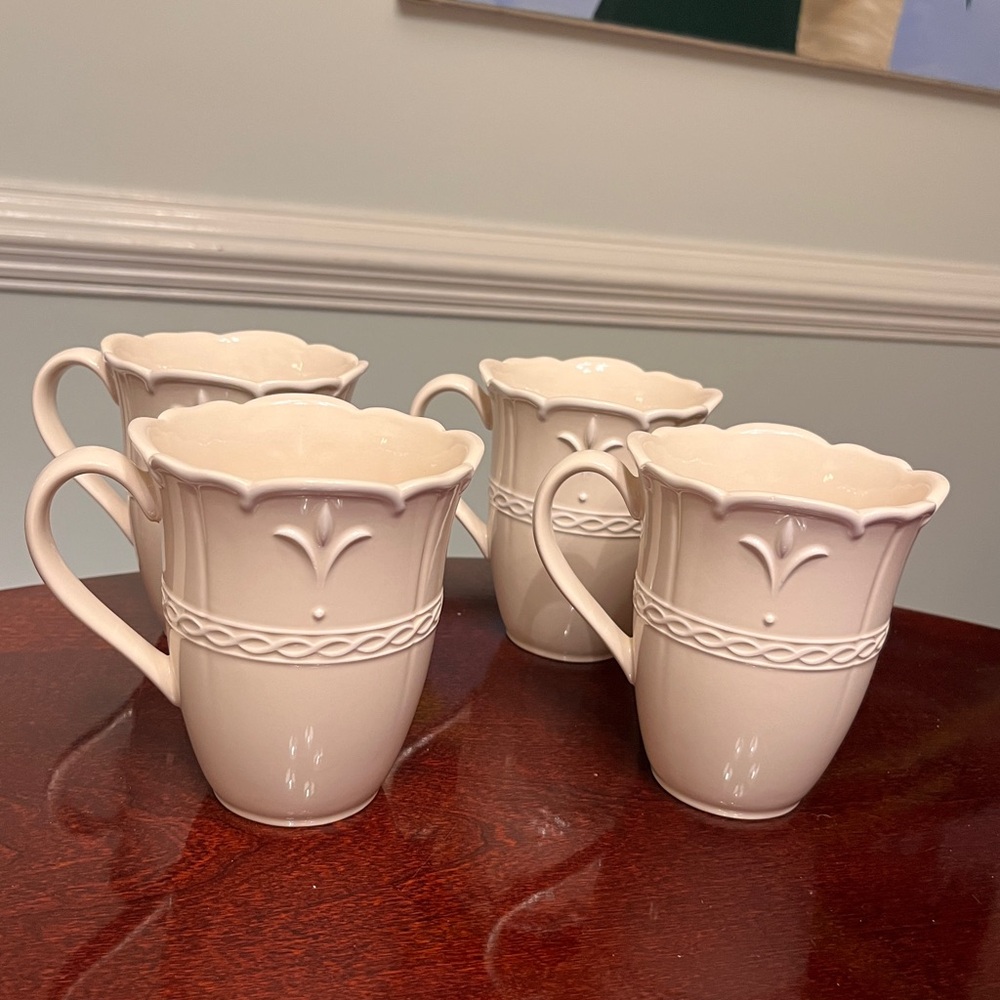 4 Lenox White Butler’s Pantry Patisserie Mugs
